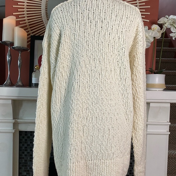 Sweater - Picture 3 of 6